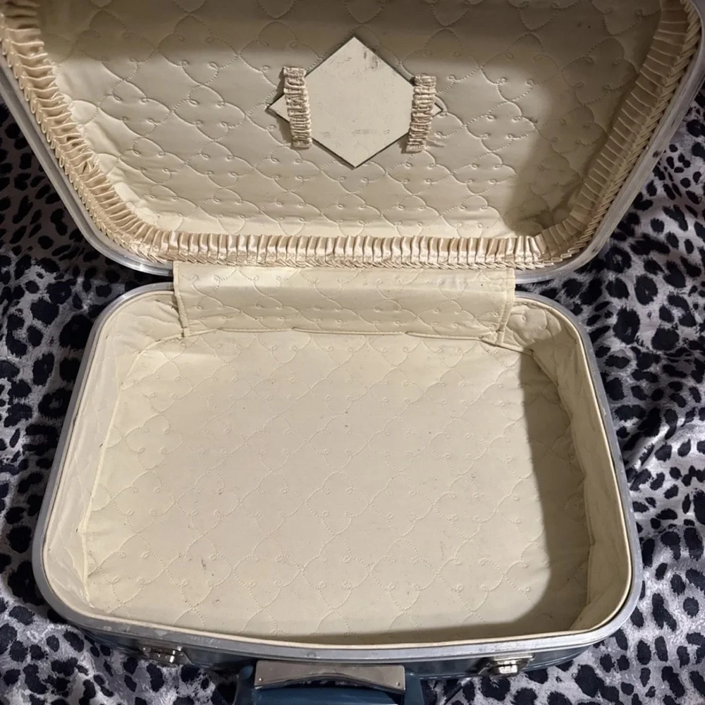 Vintage Cream Quilted Suitcase